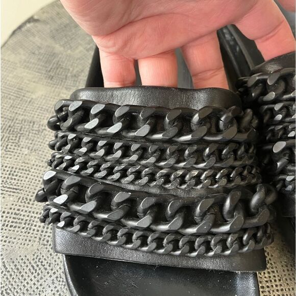 Kendall + Kylie Shiloh chain link slides Black sz 5.5 - Picture 3 of 9